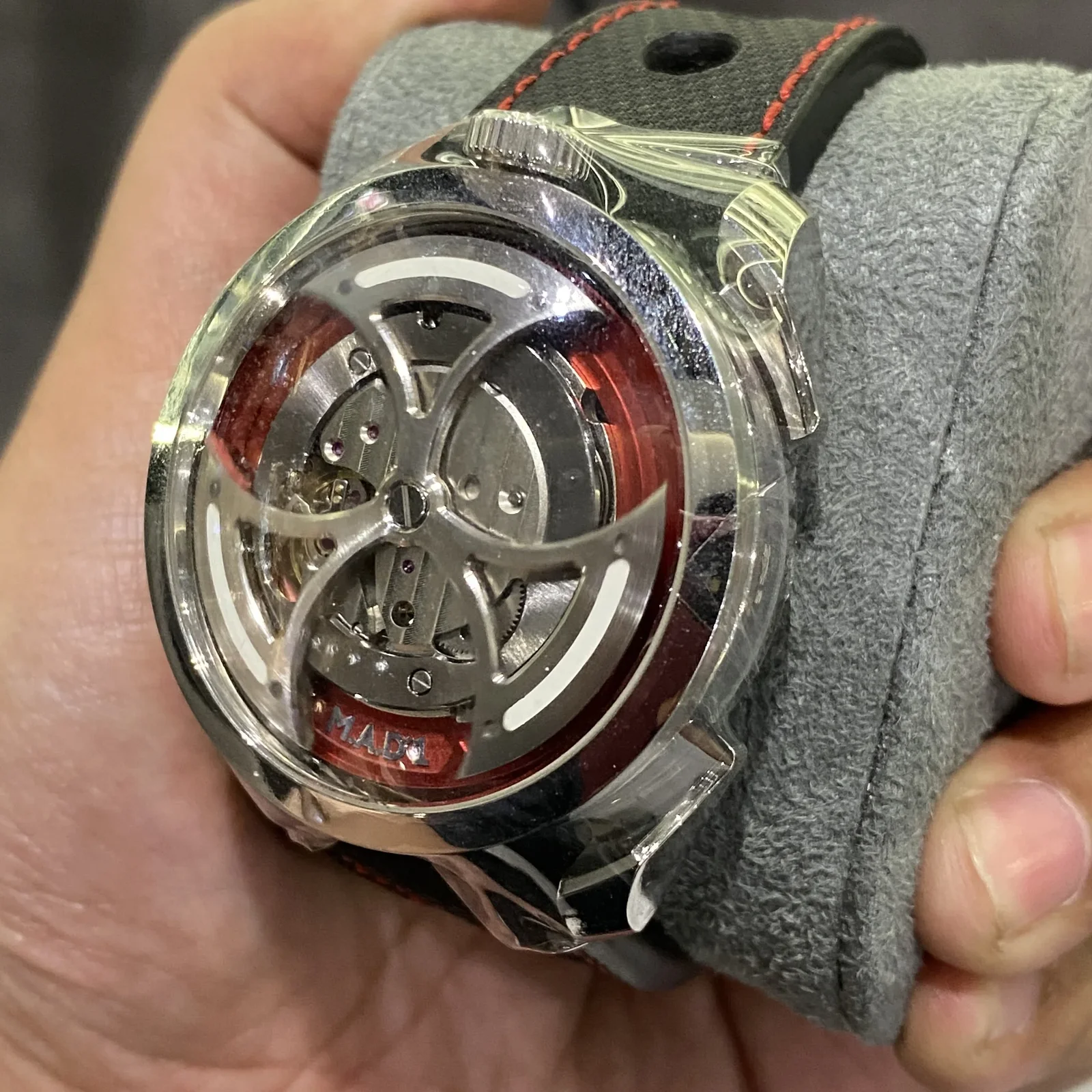 Thumb M.A.D. 1 RED