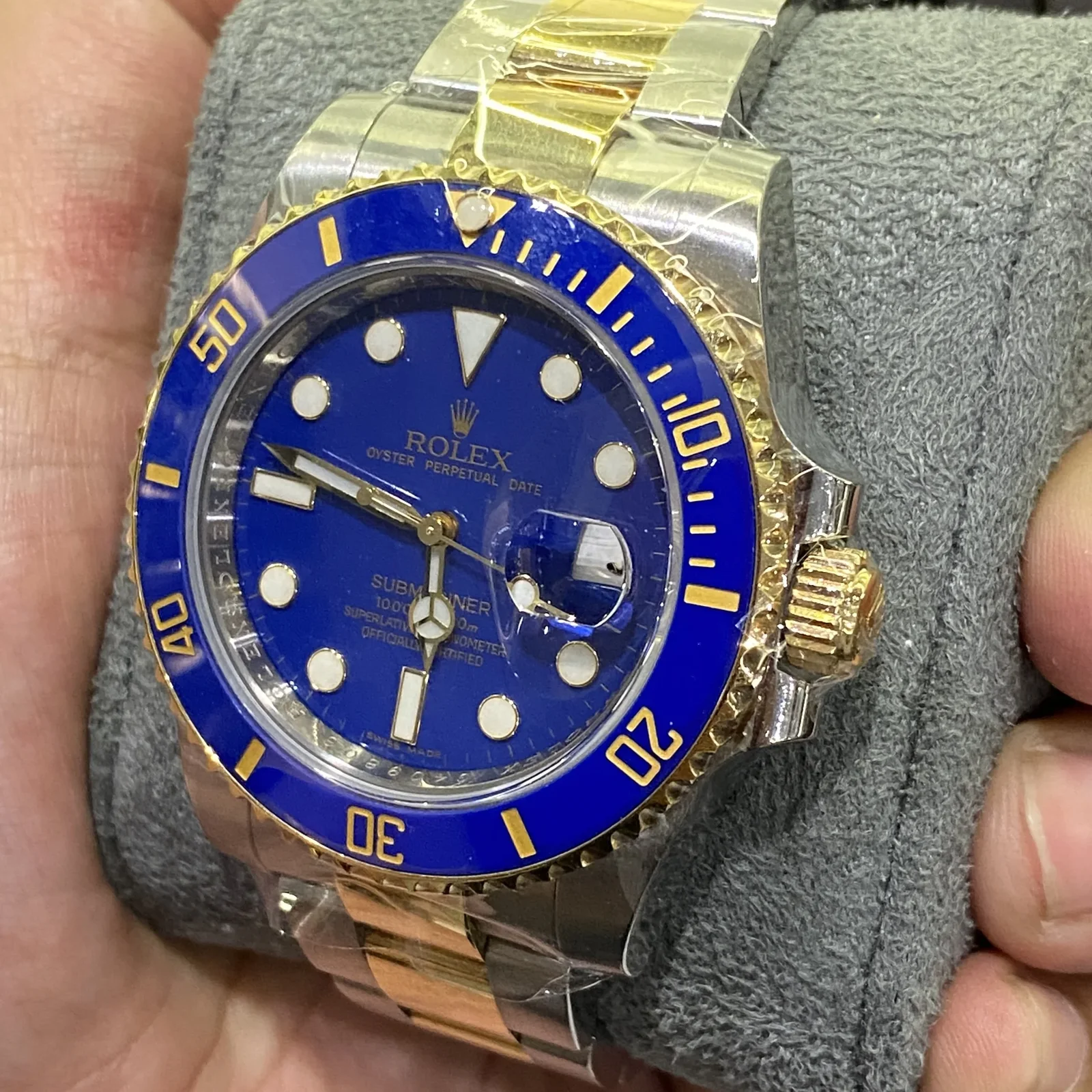 Thumb Submariner Date Rolesor / Blue / Cerachrom
