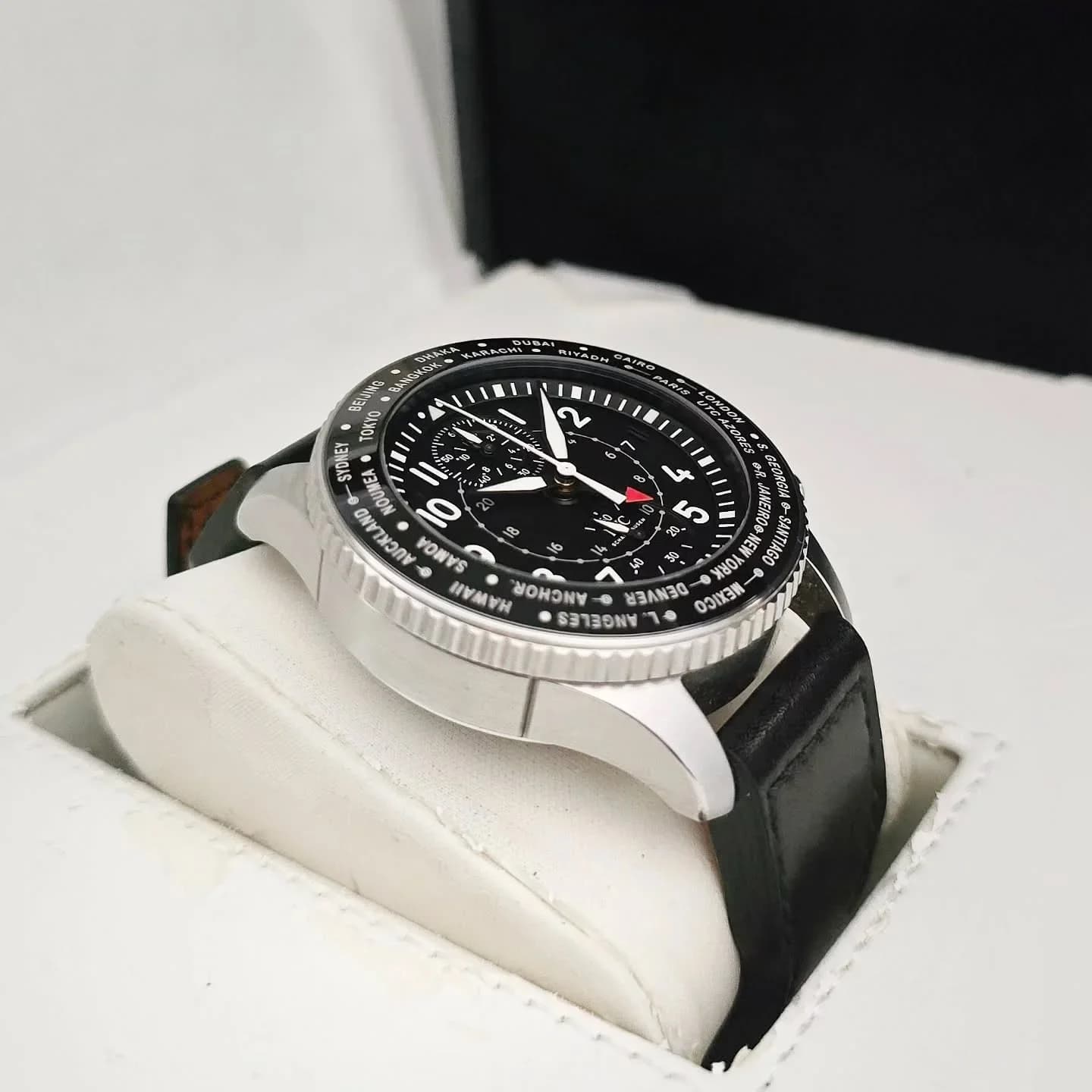 Thumb Pilot’s Watch Timezoner Chronograph