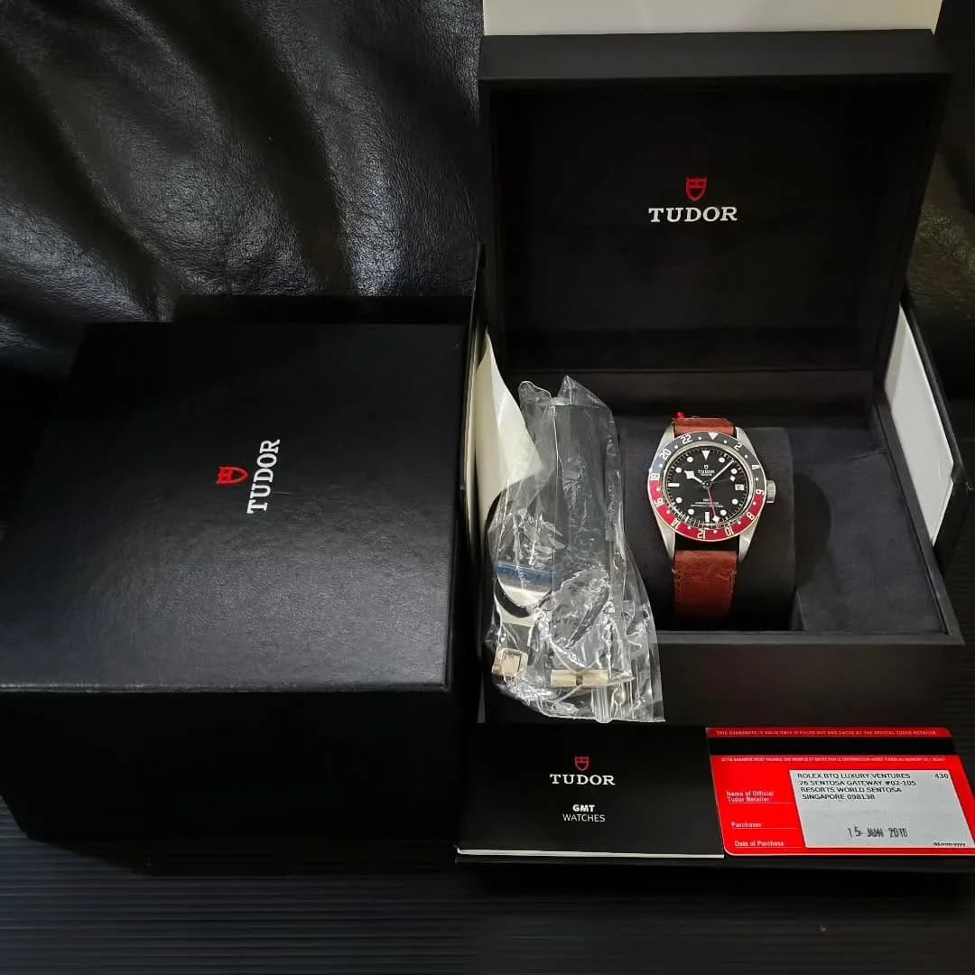 Thumb Black Bay GMT Stainless Steel / Black / Pepsi / Leather