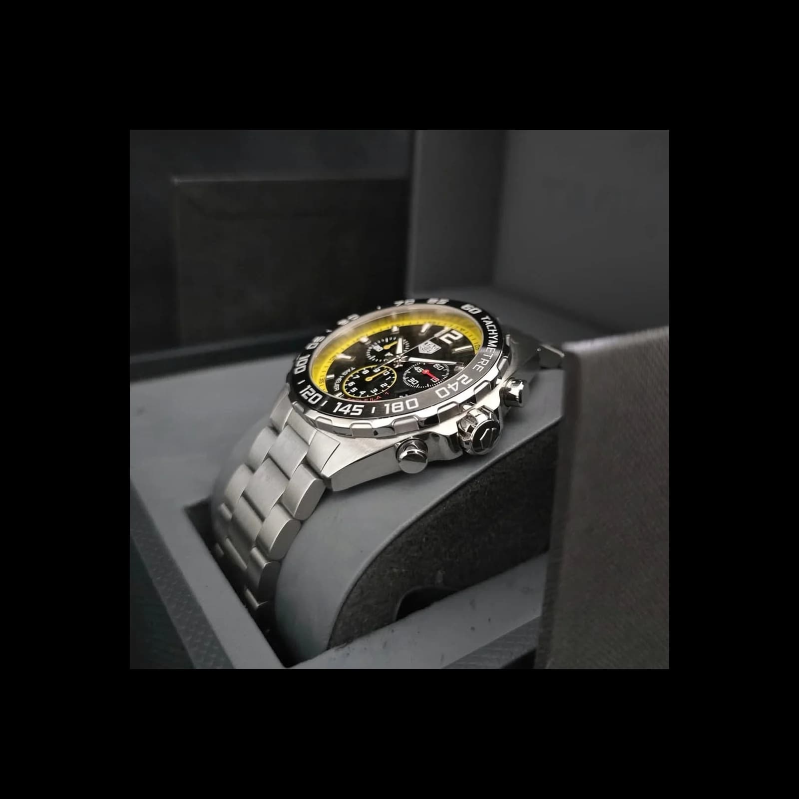 Thumb Formula 1 Chronograph Quartz Stainless Steel / Carbon - Yellow / Bracelet