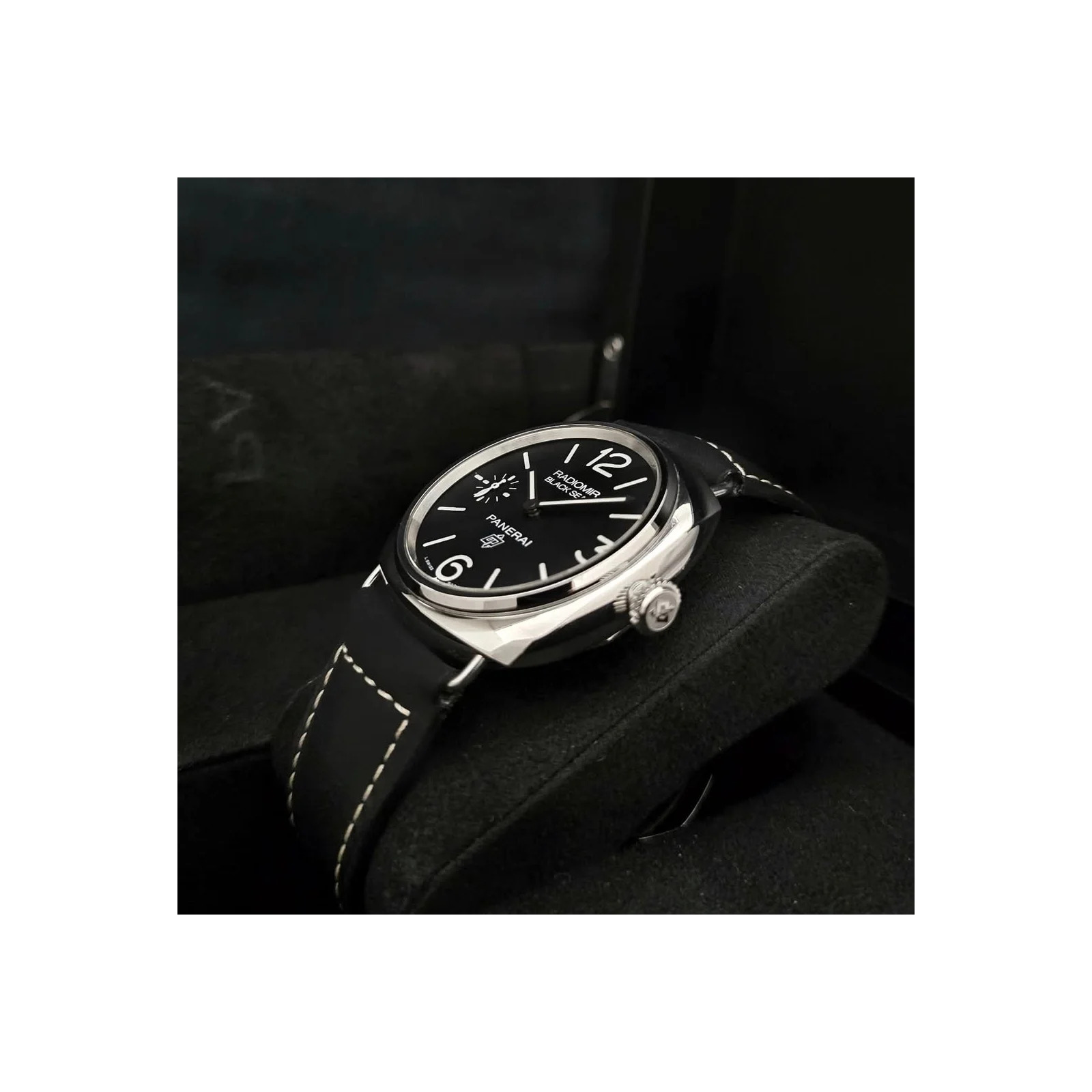 Thumb Radiomir Black Seal Logo