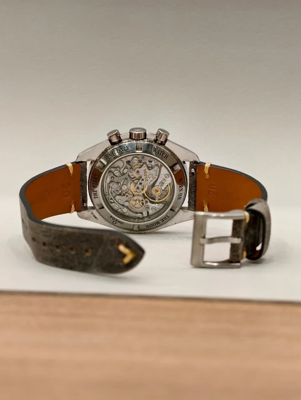 Thumb Speedmaster Professional Moonwatch Sapphire Sandwich