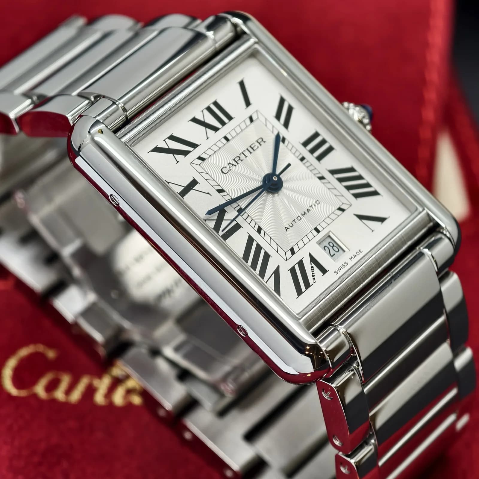 Thumb Tank Must Extra Large Automatic Stainless Steel / Silver / Bracelet