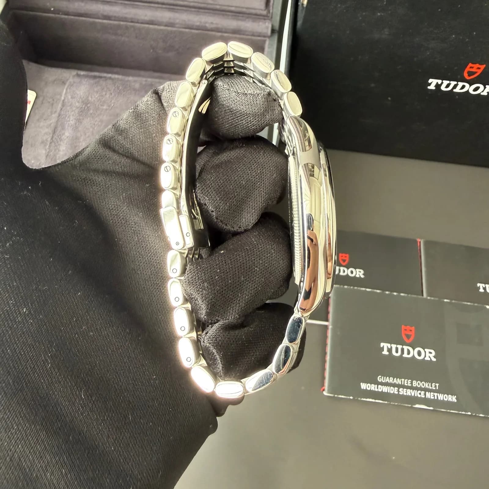 Thumb 1926 41 Stainless Steel / Opaline