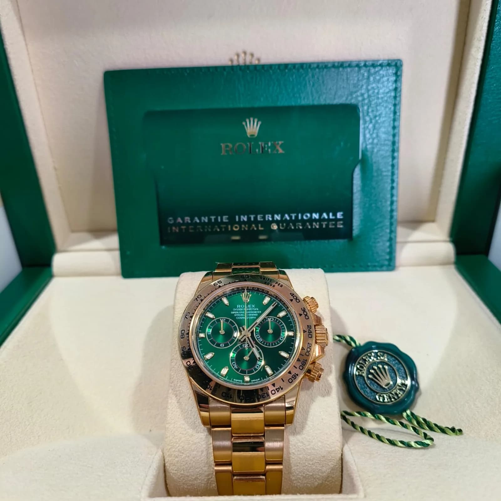 Thumb Cosmograph Daytona Yellow Gold / Green