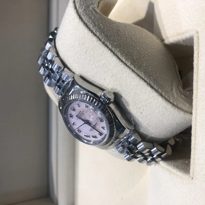 Thumb Lady-Datejust 26 Fluted Pink Mother-Of-Pearl Oyster