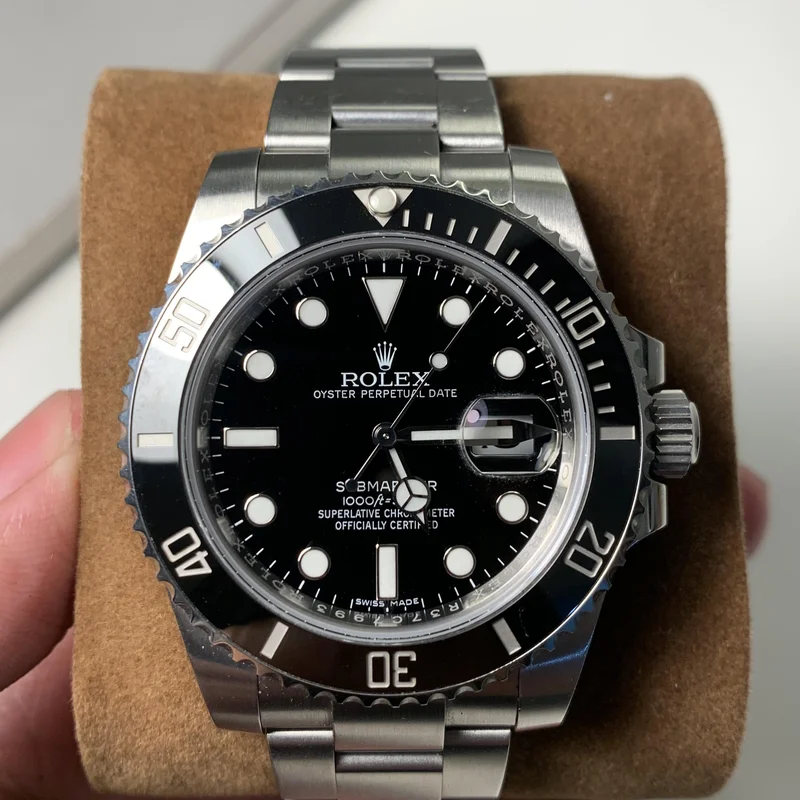 Submariner Date Stainless Steel / Black / Cerachom
