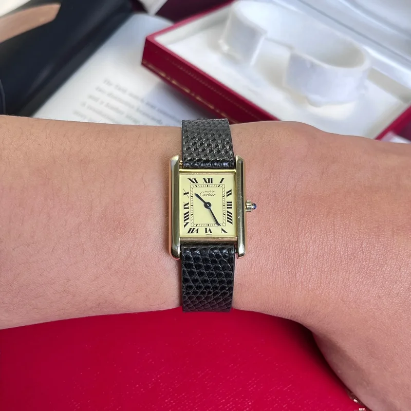 Thumb Must de Cartier Tank Quartz
