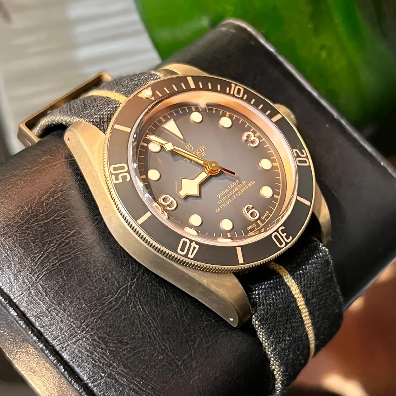 Thumb Heritage Black Bay Bronze One Only Watch 2017
