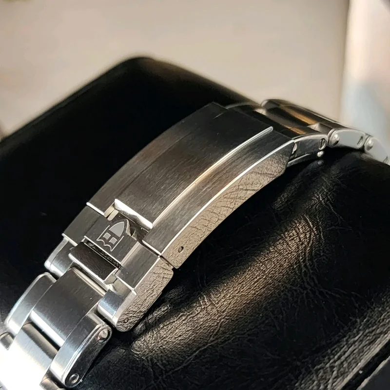 Thumb Black Bay Pro Stainless / Bracelet