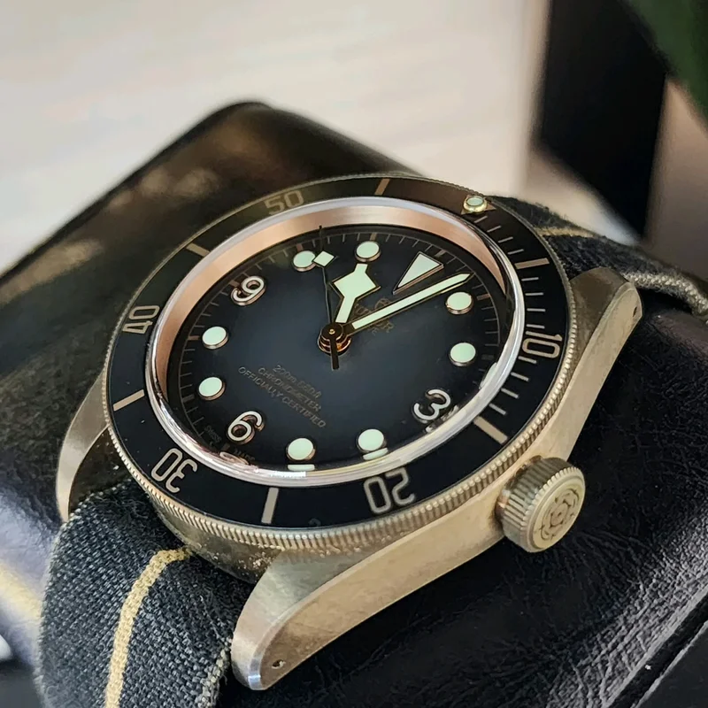 Thumb Heritage Black Bay Bronze / Slate / Textile