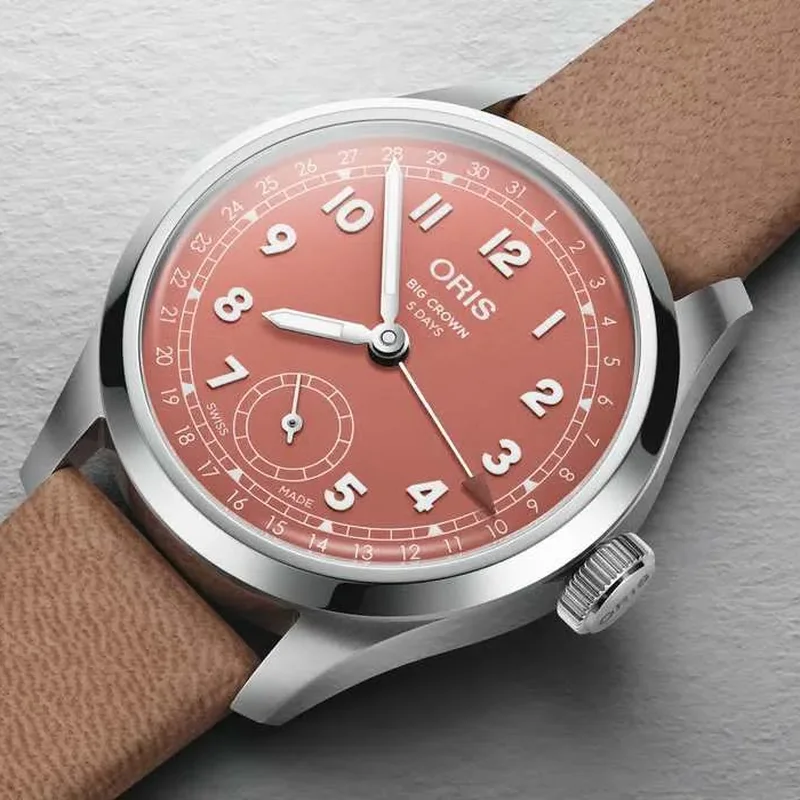 Big Crown Pointer Date Calibre 403 Stainless Steel / Red