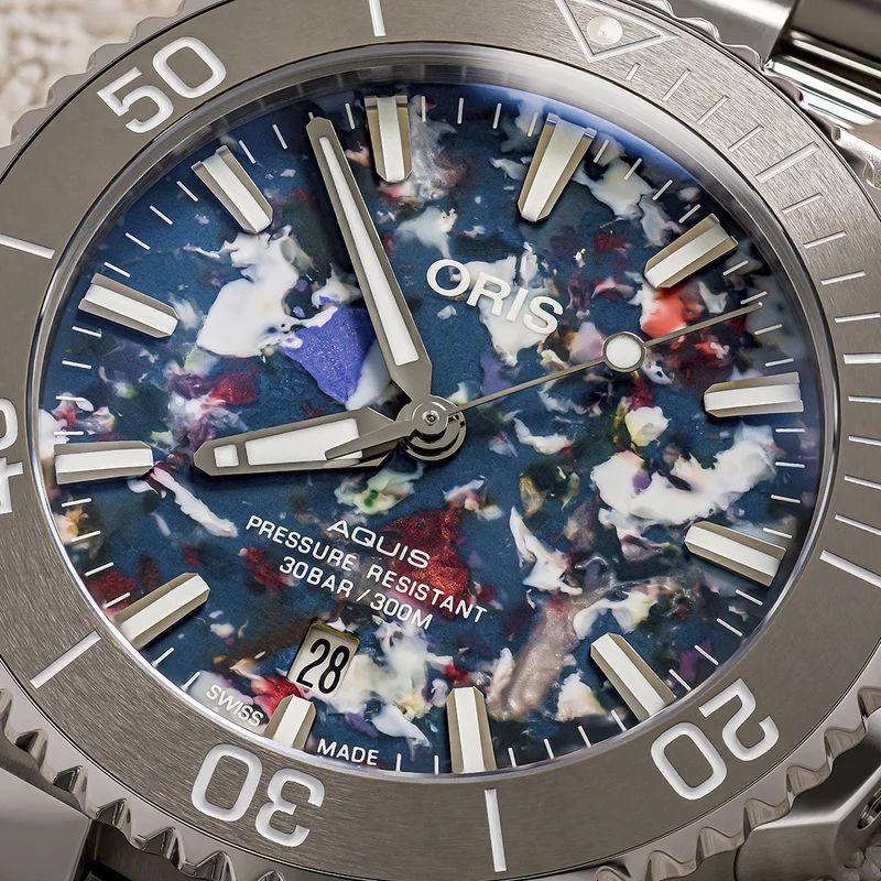 Thumb Aquis Date 41.5 Upcycle