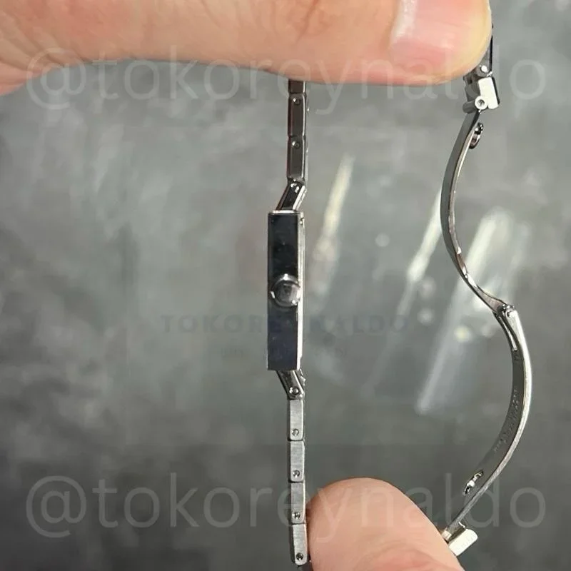 Thumb Bvlgari Quadrato SQ22SS Stainless Steel Black Dial Integrated Bracelet (LX2450)