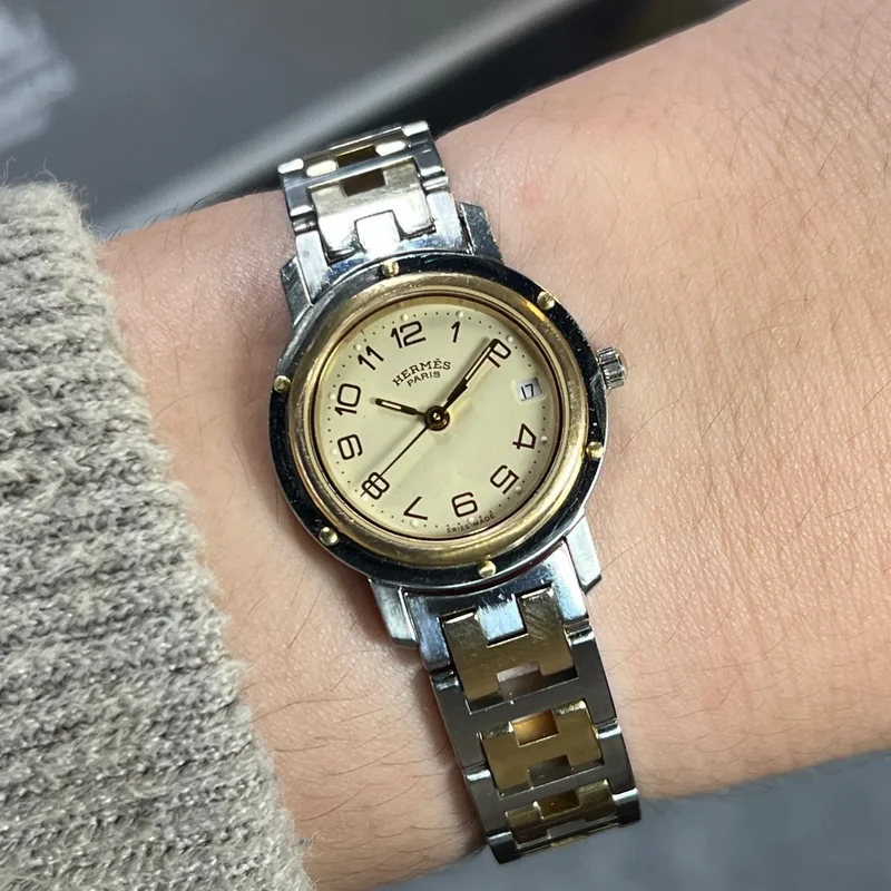 Vintage Hermès Clipper CL3.240 Two-Tone Round Champagne Dial with Arabic Numerals