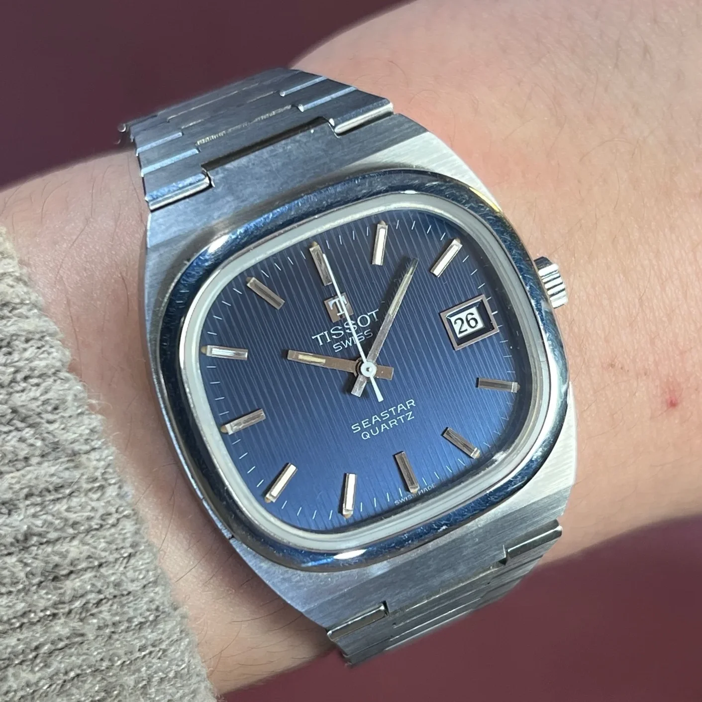 VINTAGE 1970's TISSOT TV SHAPE DIAL