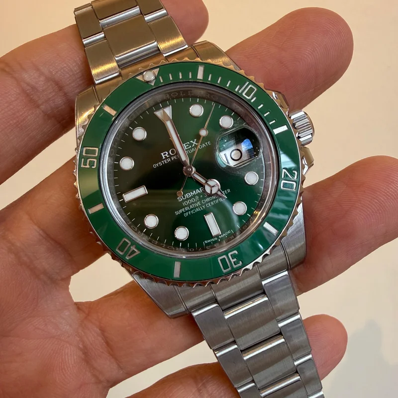 Submariner Date Stainless Steel / Green / Cerachom