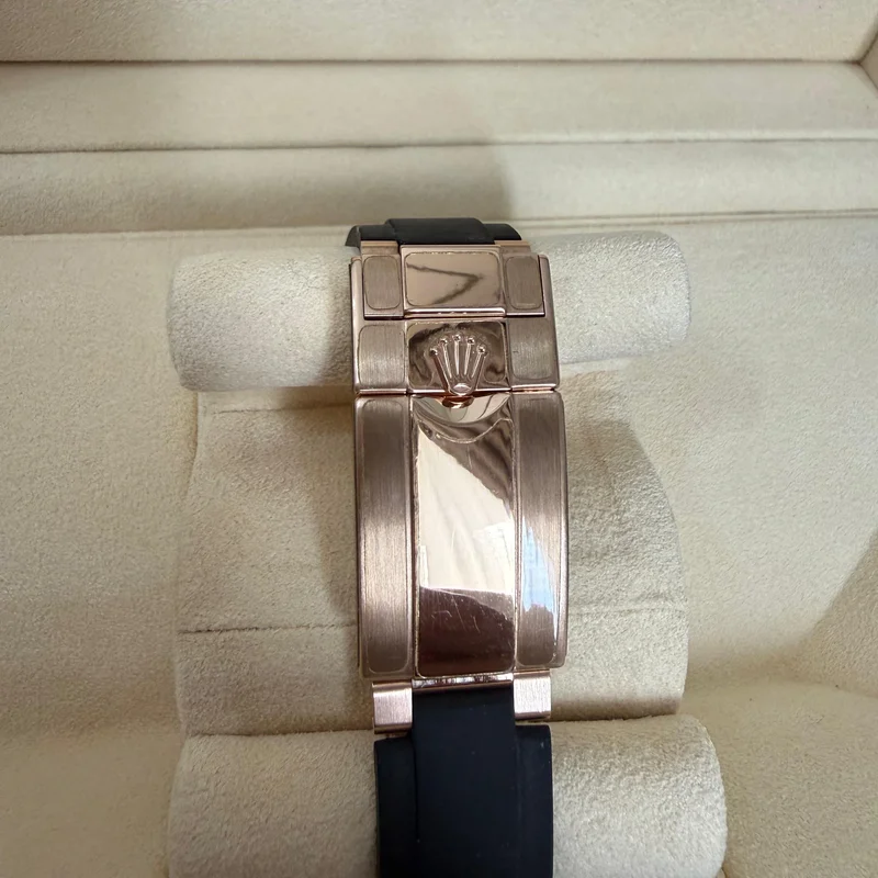 Thumb Cosmograph Daytona Everose / Cerachrom / Chocolate / Oysterflex