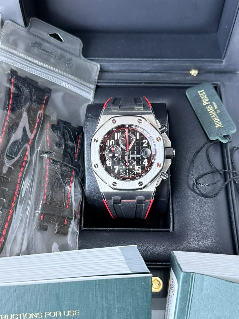 Royal Oak Offshore 26470 Stainless Steel / Black / Alligator