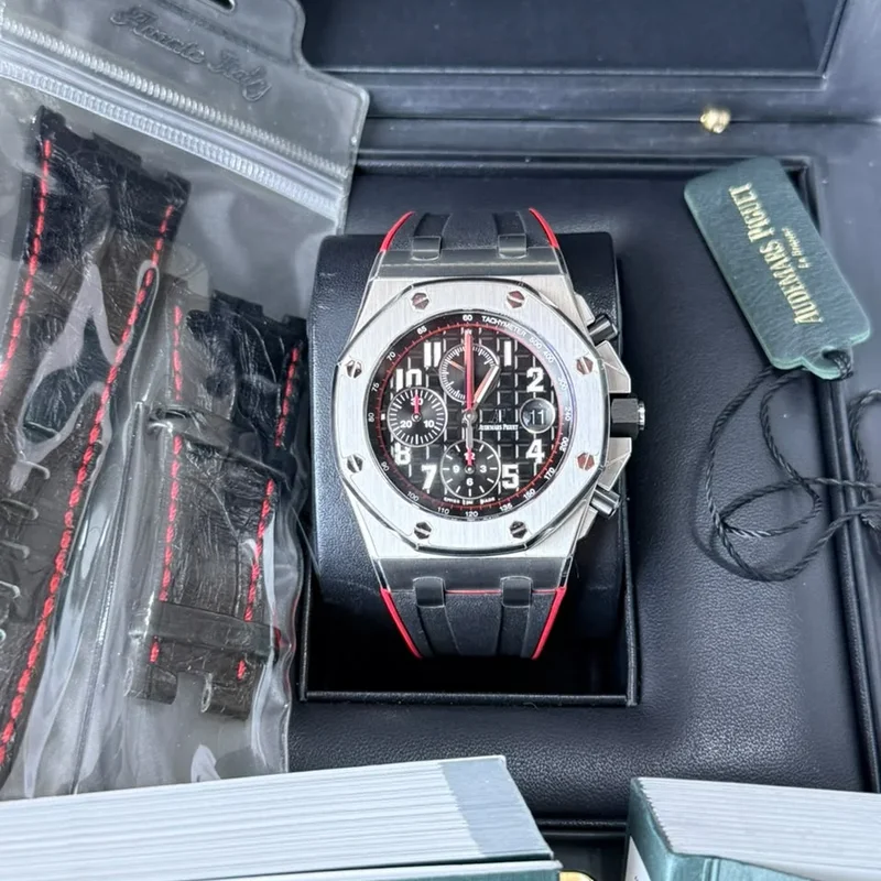 Royal Oak Offshore 26470 Stainless Steel / Black / Alligator