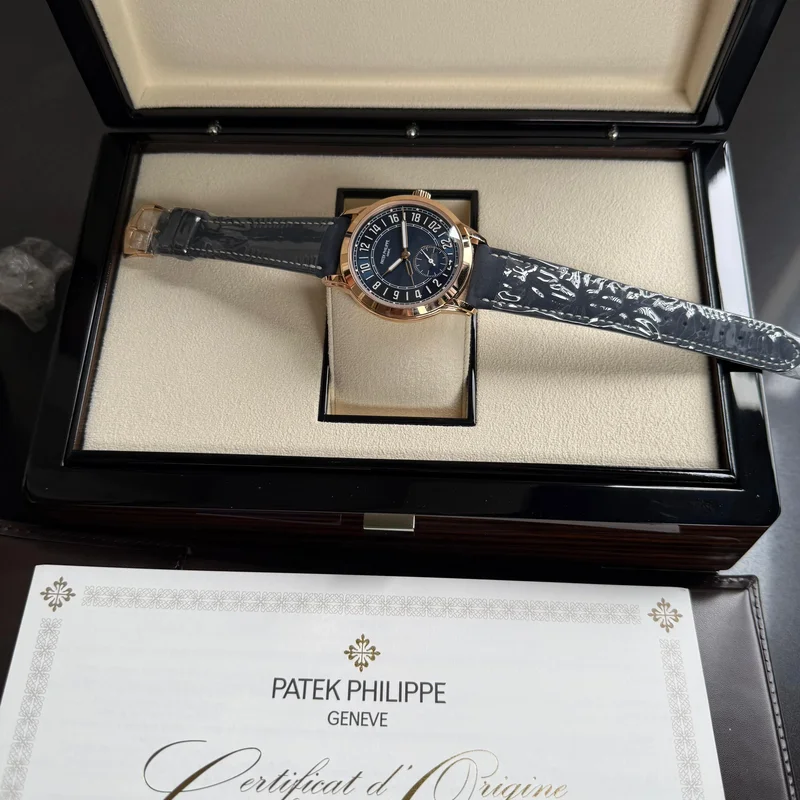 Thumb Calatrava Travel Time 24-Hour Rose Gold / Blue