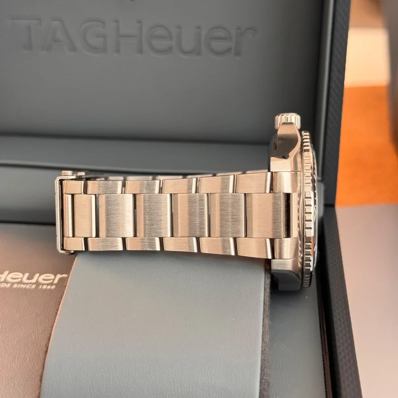 Thumb Aquaracer Professional 300 43 Stainless Steel / Blue