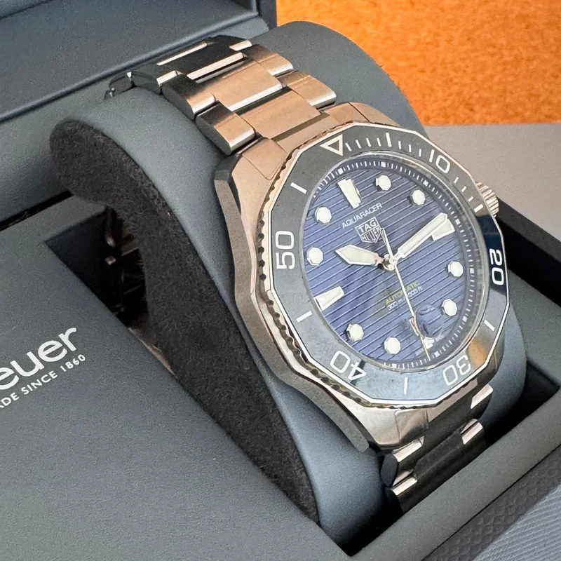 Thumb Aquaracer Professional 300 43 Stainless Steel / Blue