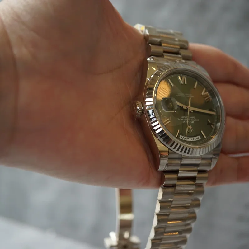 Thumb Day-Date 40 White Gold / Green - Roman