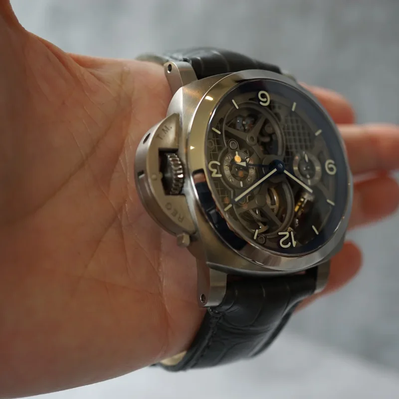 Thumb Luminor 1950 Tourbillon GMT Titanio Lo Scienziato Blue