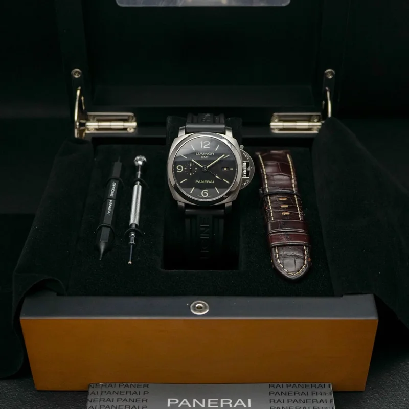 Thumb Luminor 1950 3-Days Automatic GMT PAM00320