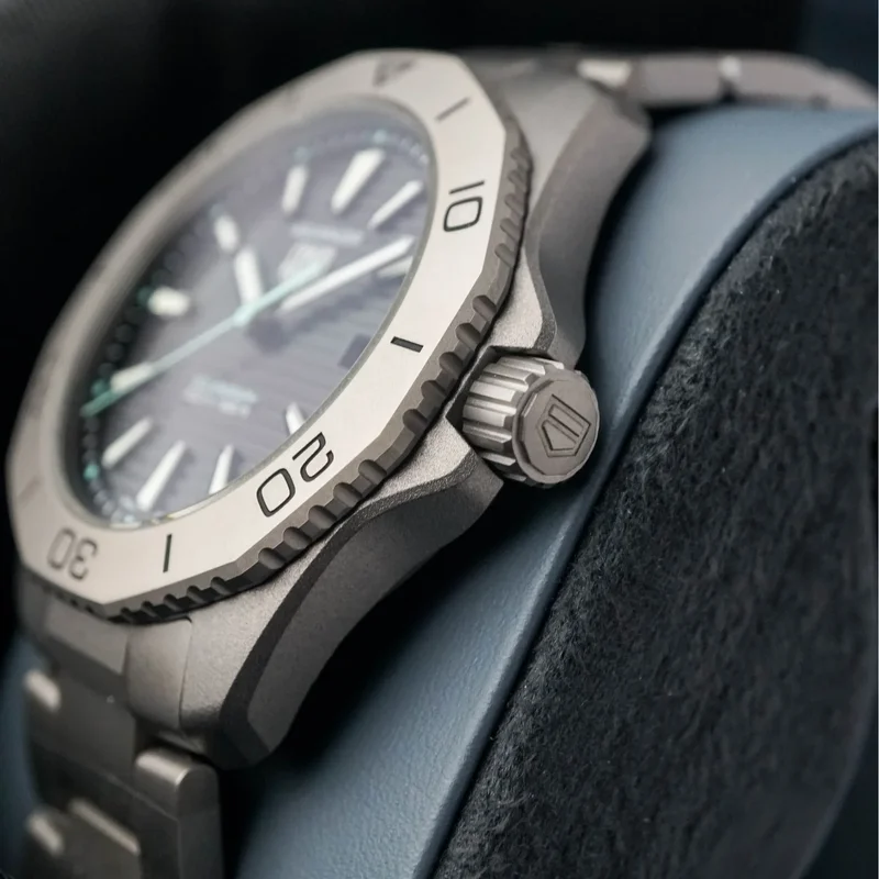 Thumb Aquaracer Professional 200 Titanium / Black