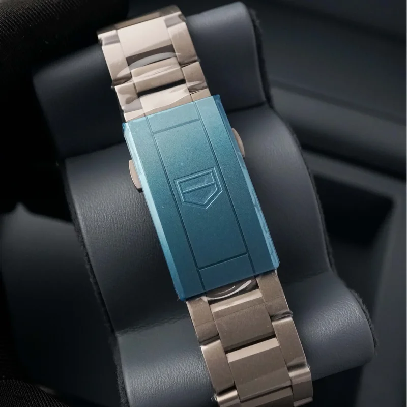Thumb Aquaracer Professional 200 Titanium / Black