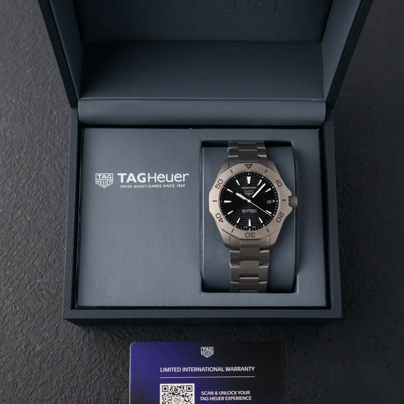Thumb Aquaracer Professional 200 Titanium / Black