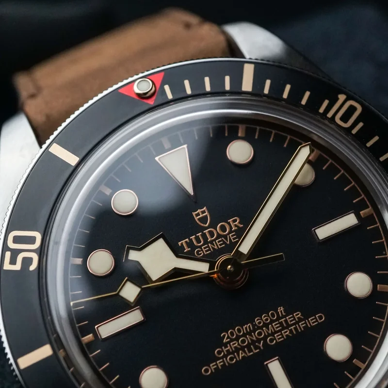 Thumb Black Bay 58 39mm With Black Dial Leather Strap
