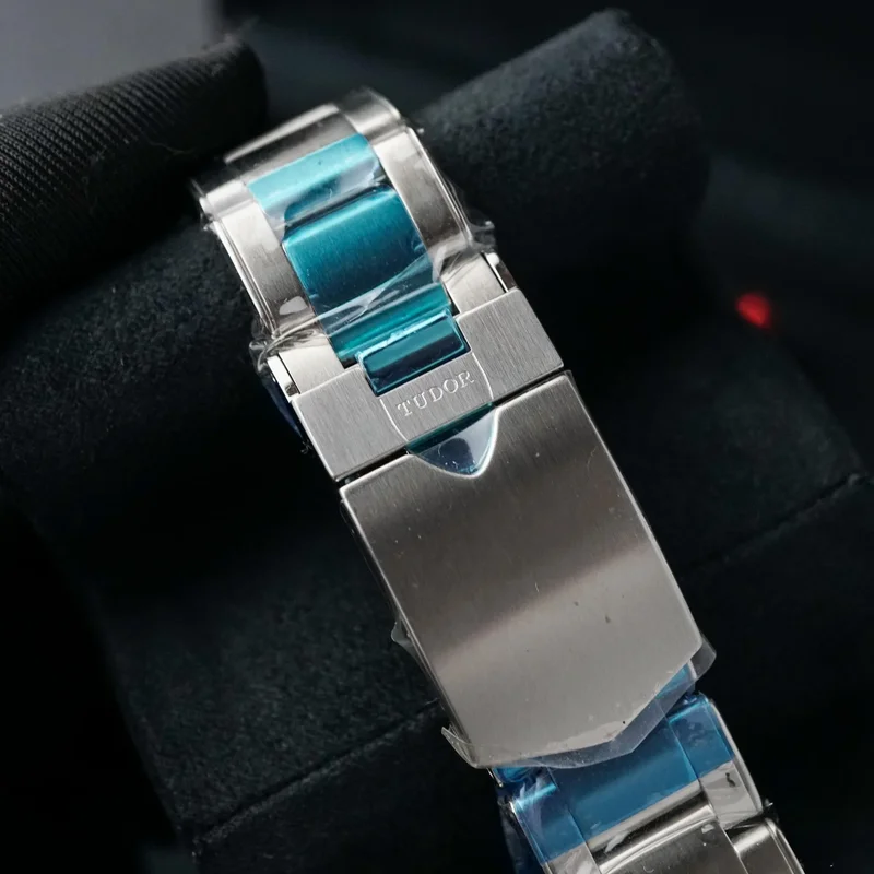 Thumb Black Bay 58 39mm With Blue Dial Steel Bracelet