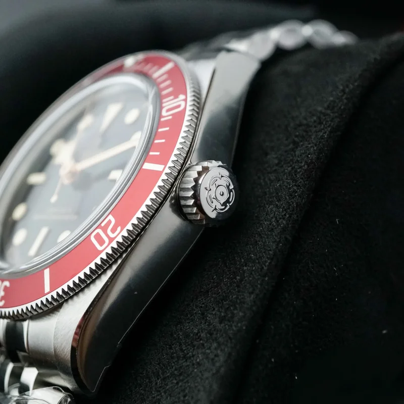 Thumb Black Bay Master Chronometer Stainless Steel - Burgundy / Black / Jubilee