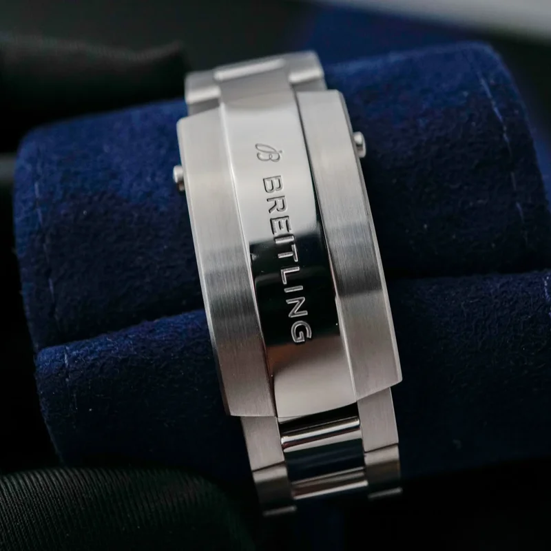 Thumb SuperOcean Automatic 42 Stainless Steel / Black / Bracelet