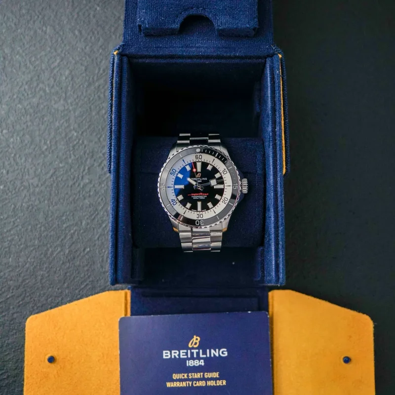 Thumb SuperOcean Automatic 42 Stainless Steel / Black / Bracelet