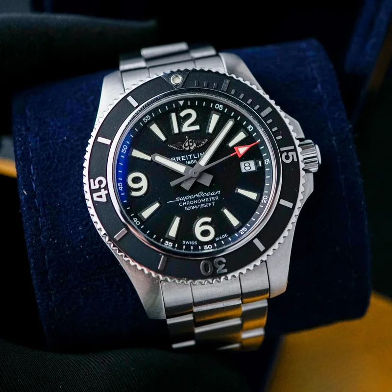 Superocean 42 Stainless Steel / Black / Bracelet / Japan