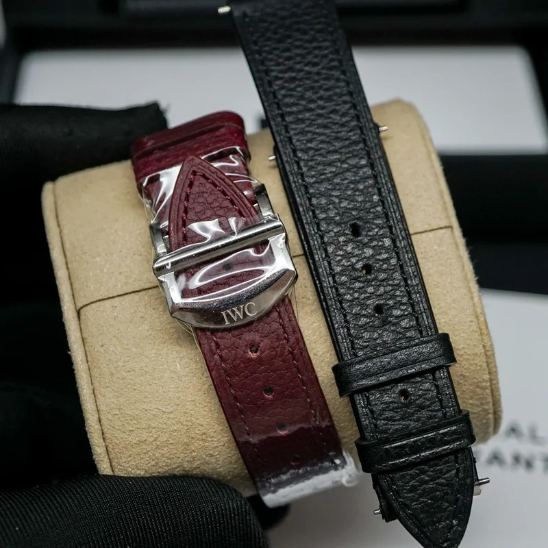 Thumb Portofino Automatic Moon Phase 37 “Year of the Snake”