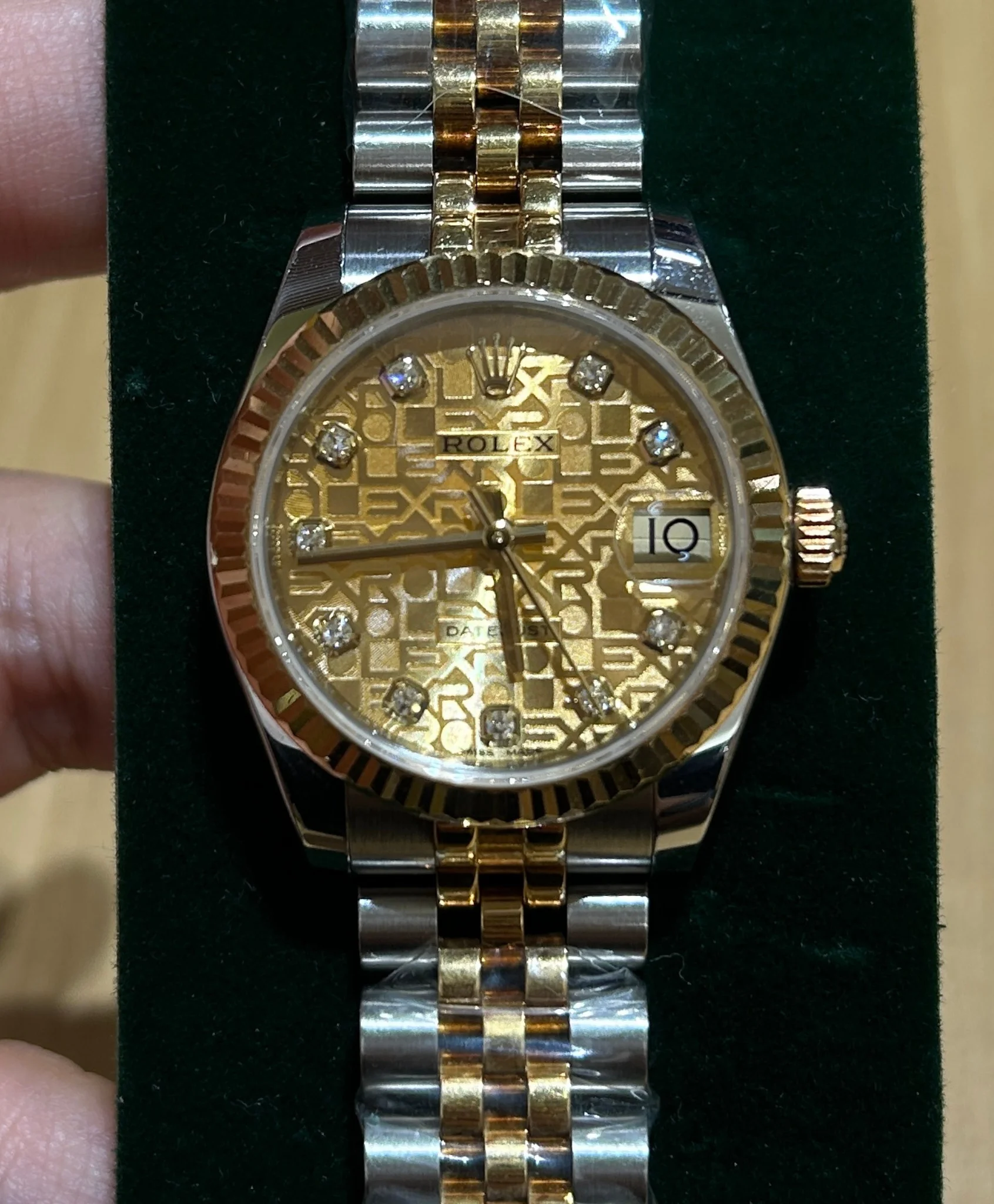 Datejust 31 Rolesor Yellow Fluted / Jubilee / Champagne Computer
