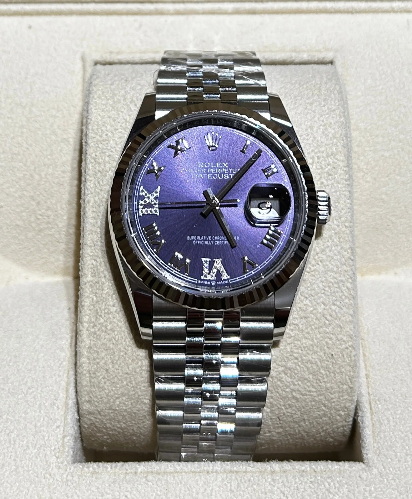 Datejust 36 Stainless Steel / Fluted / Aubergine Roman-Diamonds / Jubilee