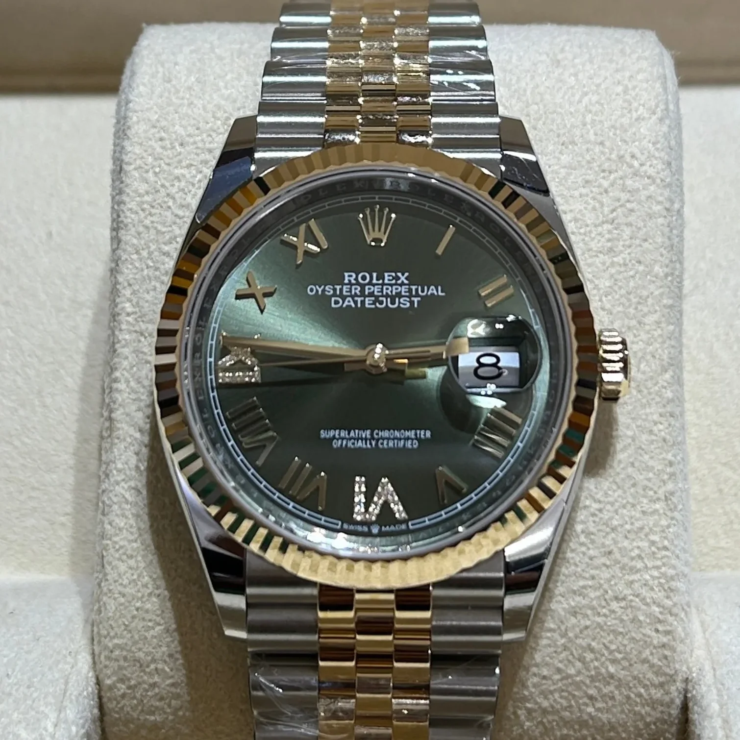 Datejust 36 Stainless Steel / Yellow Gold / Fluted / Olive Green Roman Diamond / Jubilee