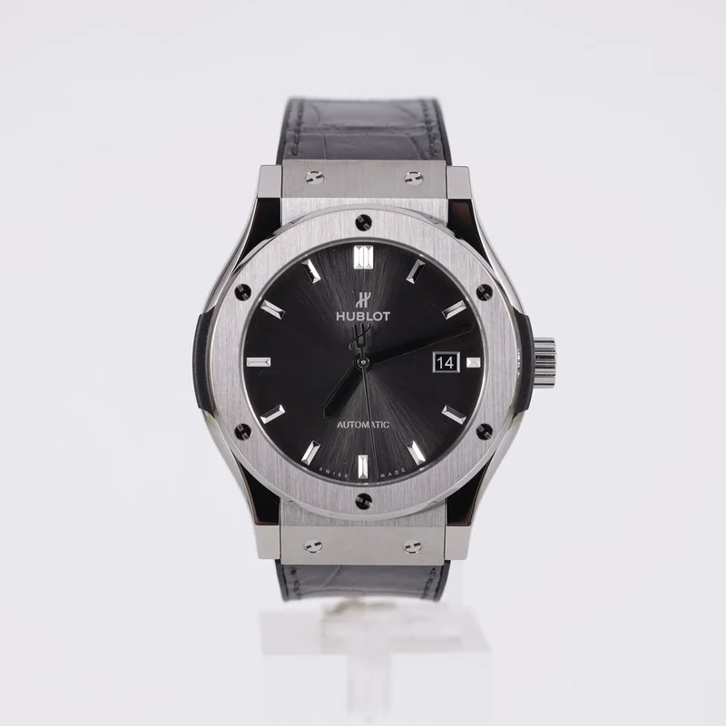 Classic Fusion 42 Grey Titanium