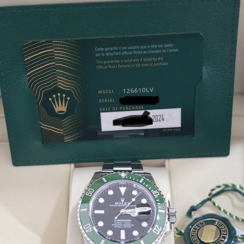 Thumb Submariner Date 41 Stainless Steel / Black / Green Cerachrom
