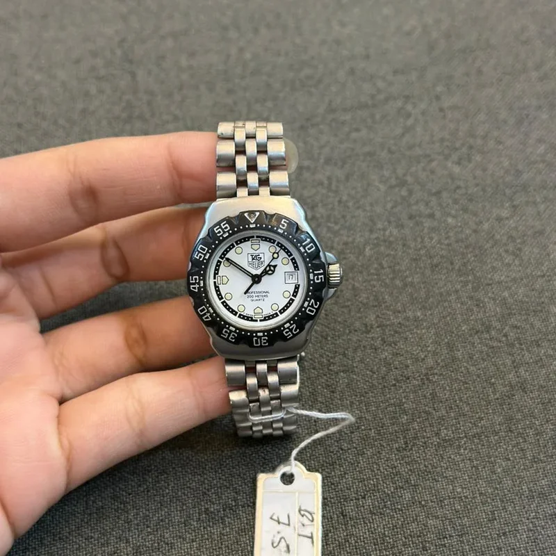 Thumb Formula 1 Professional Quartz Ladies / White