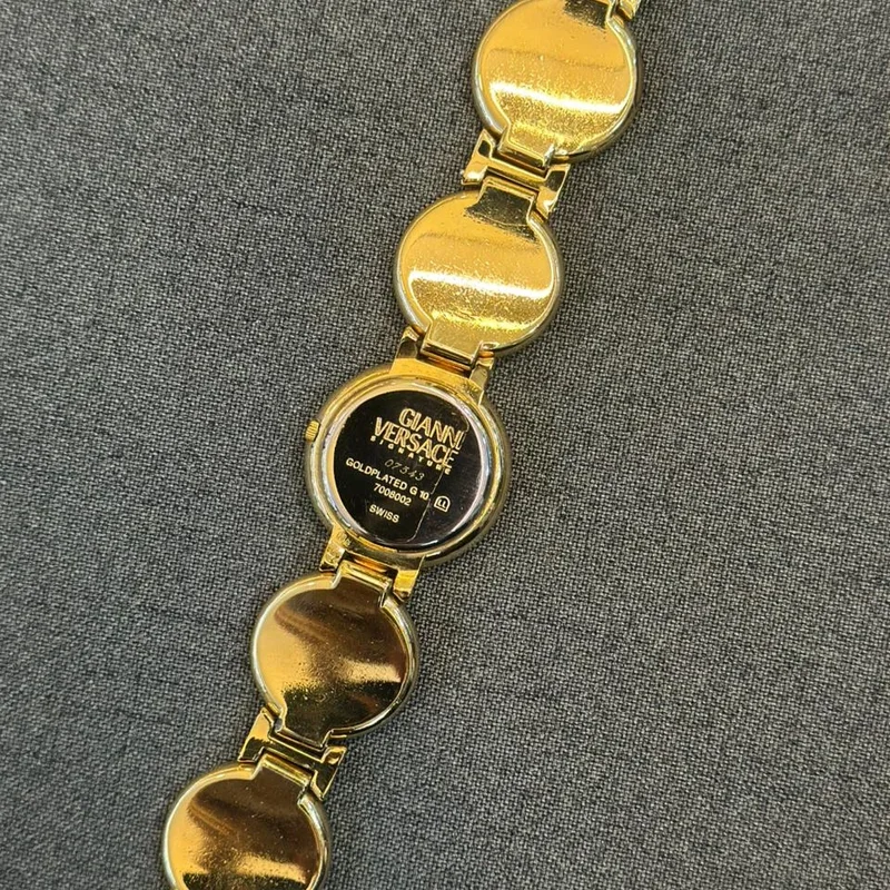 Thumb Medusa Coin Watch