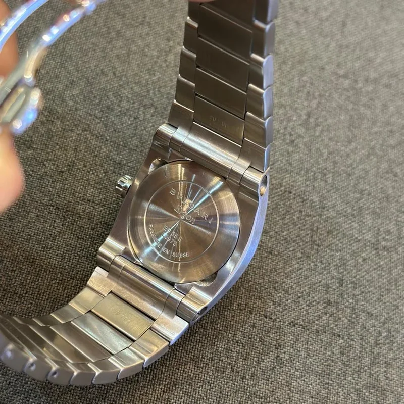 Thumb Ergon Automatic Stainless Steel / Black