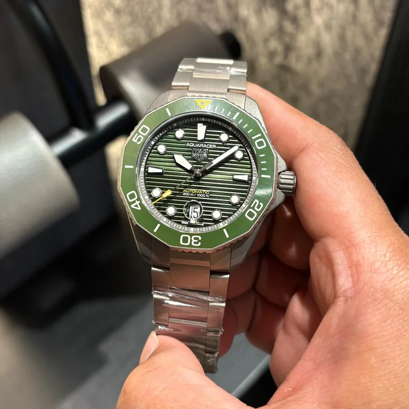 Aquaracer Professional 300 43 Titanium / Green